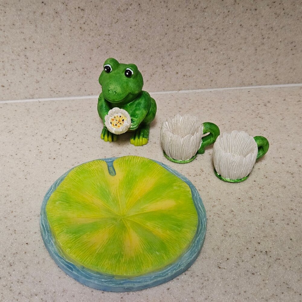 Vintage 90s Miniature Resin Tea Set - Frog Lily Pad